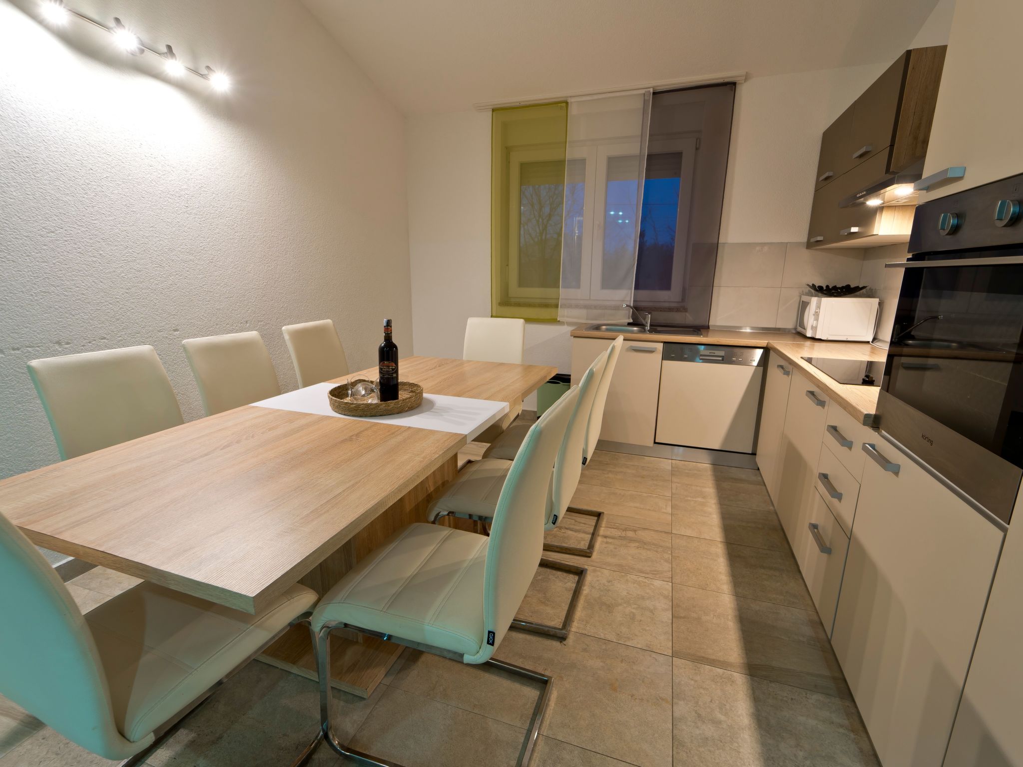 Luka mit Pool, gelegen in Pula-Image-tags.info