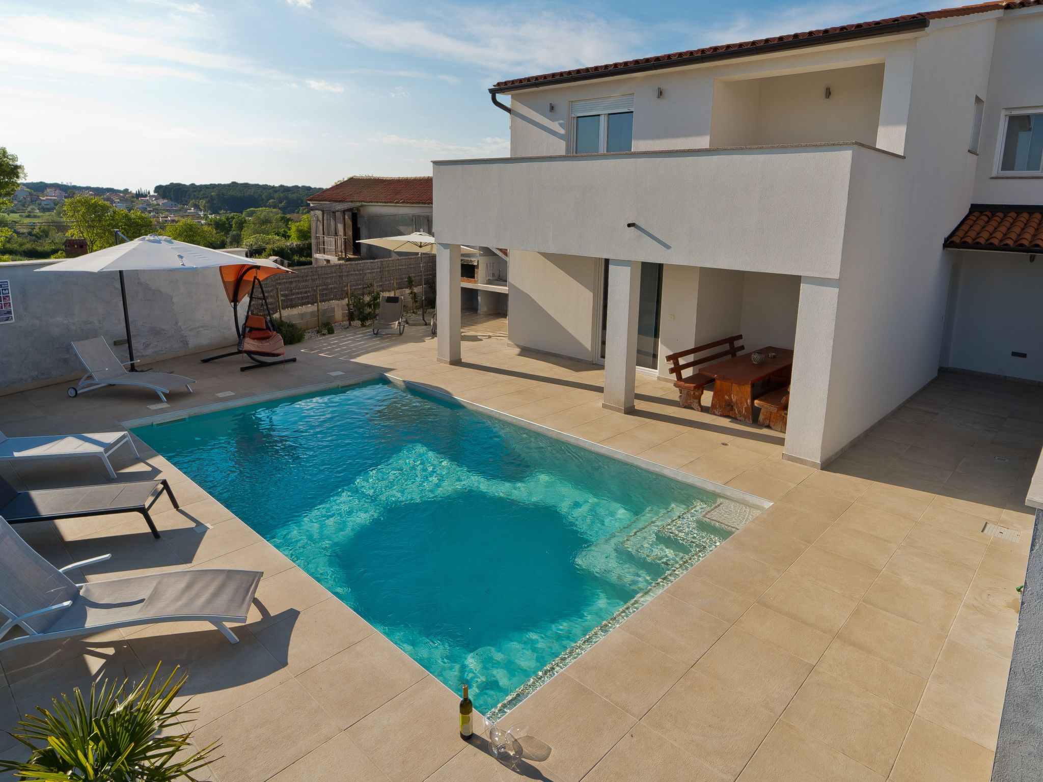 Photo of Luka mit Pool, gelegen in Pula