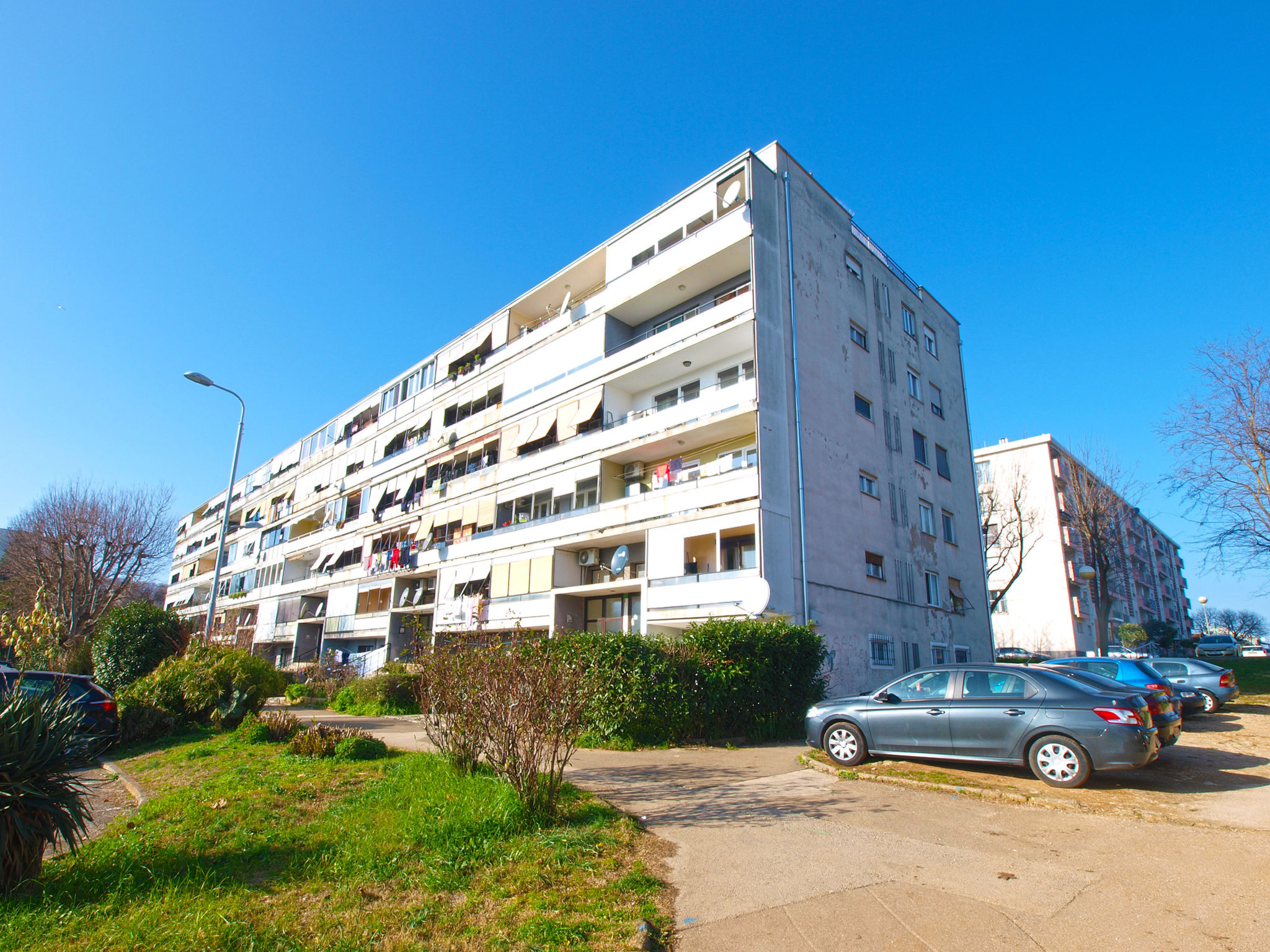 Photo of Apartment 1995