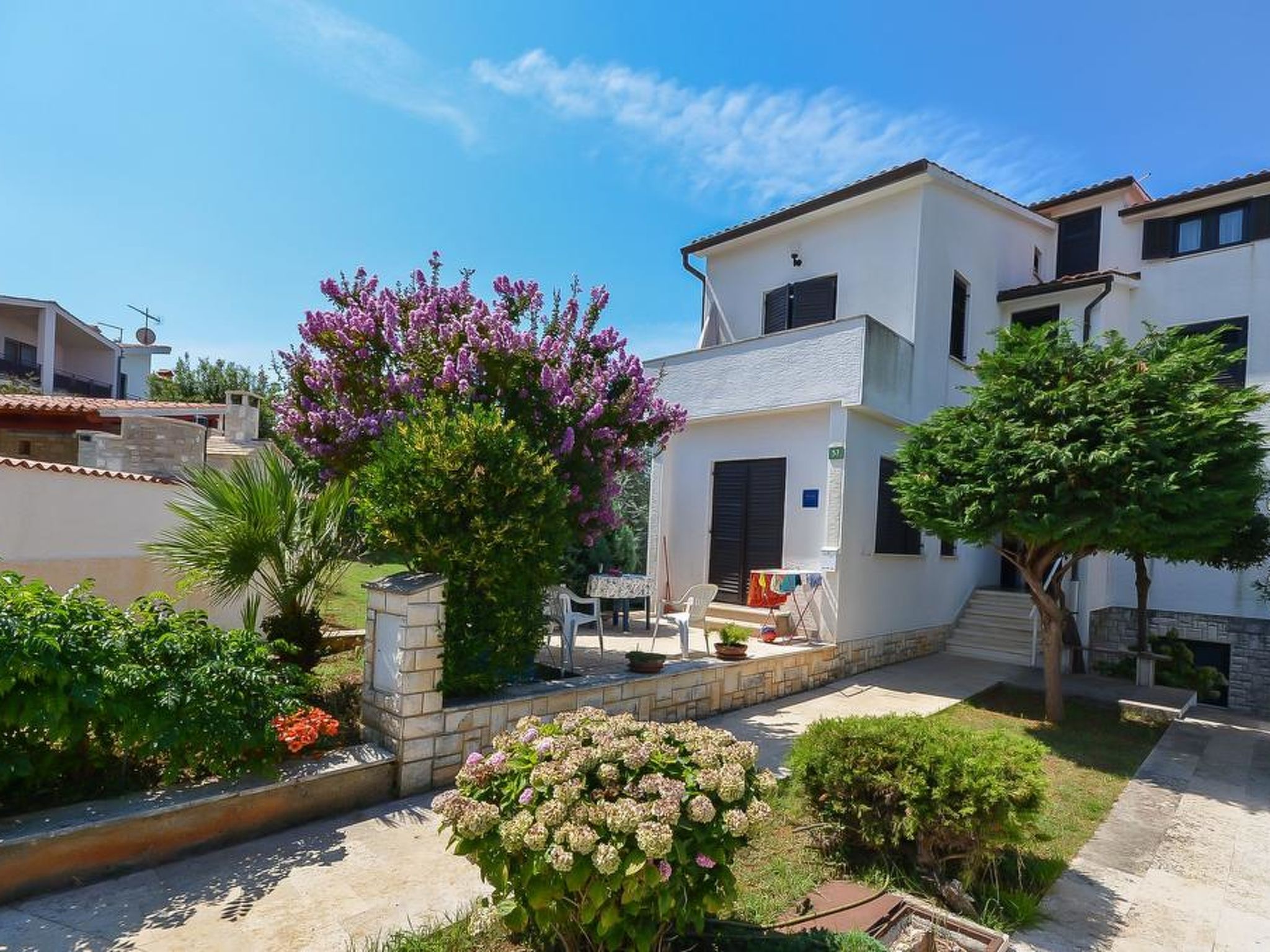 Photo of Apartment 727