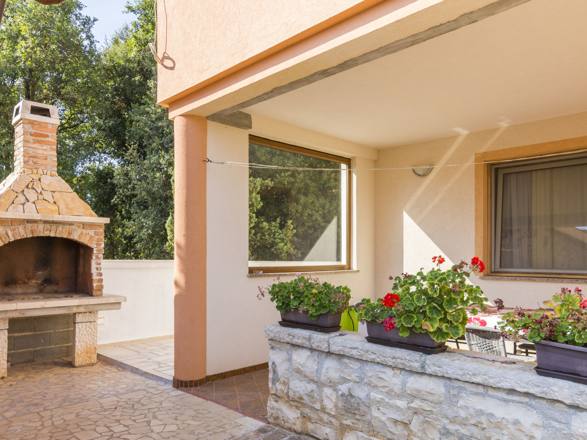 Photo of Apartment 1985