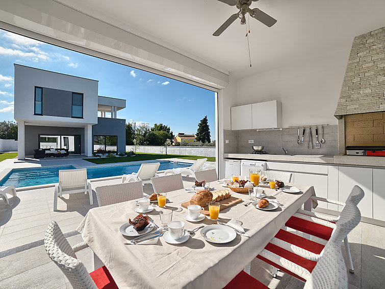Search and Stay destination Pula, Istarska županija - Croatia from AU$ 455. Lungera