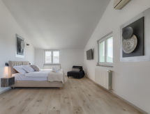 House image small
