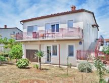 Vrijstaande Istrian villa Casa Marigo nabij zee in Banjole - thumbnail 1