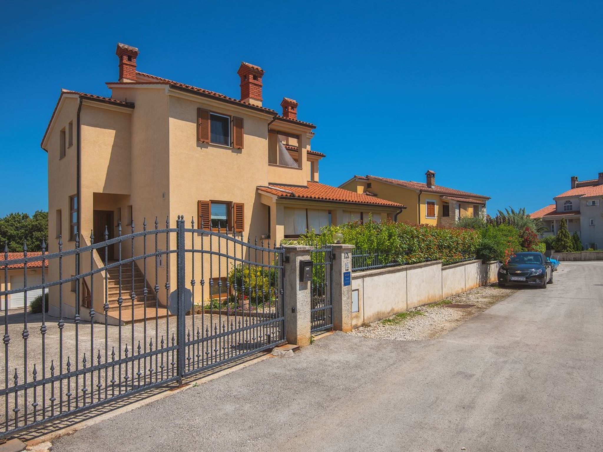 Photo of House Vinkuran