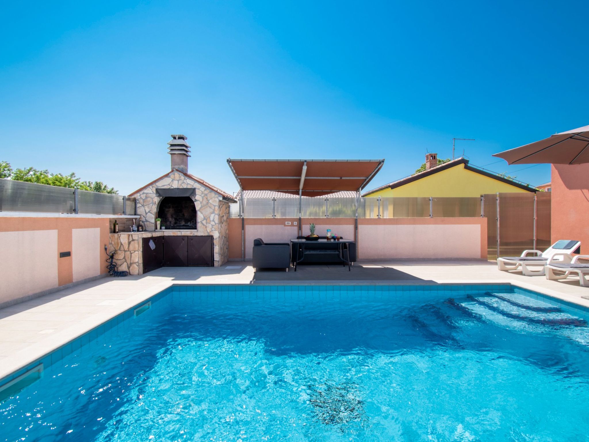 Photo of House Loborika