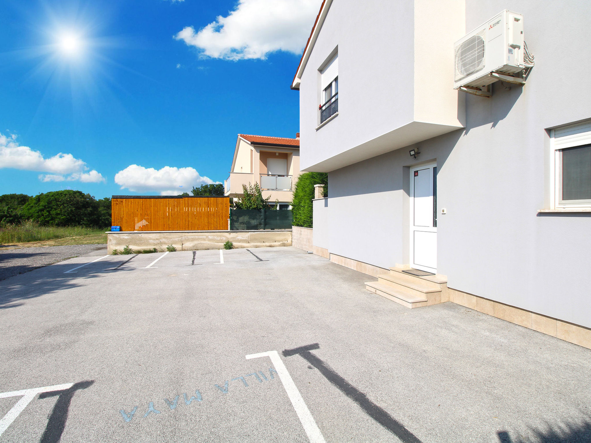 House 2255 Accommodation in Banjole