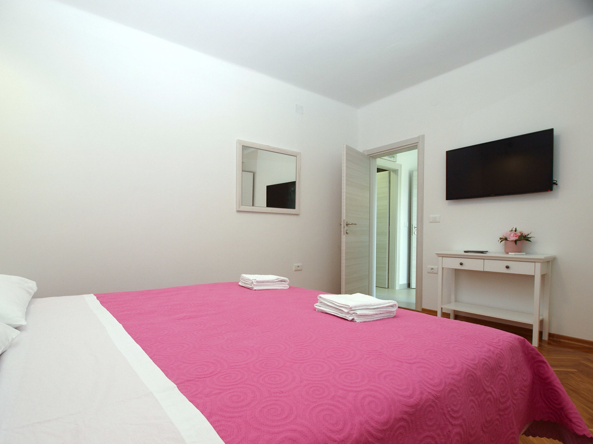 Apartment 1707 - Inside