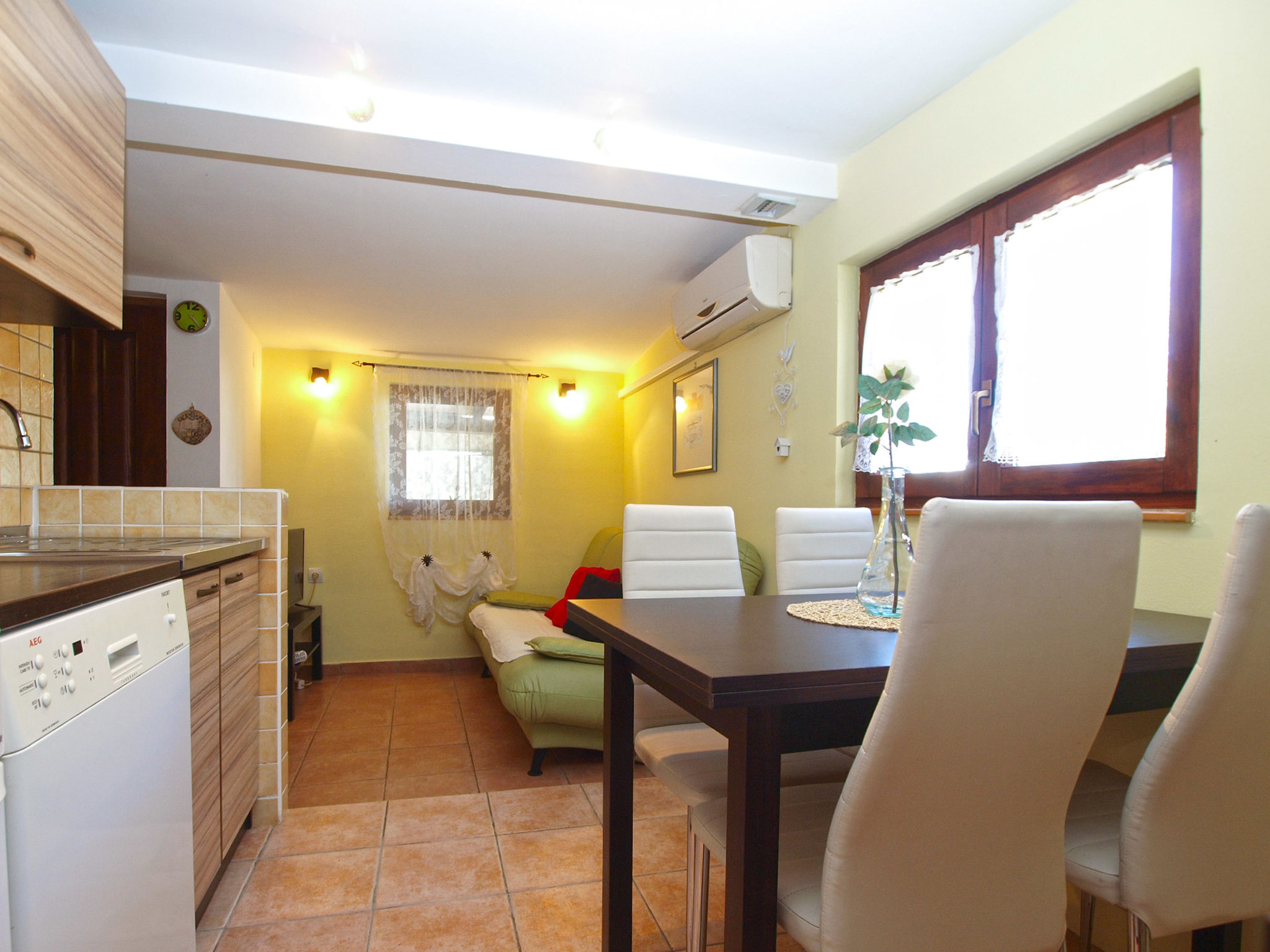 Apartment 1930 - Inside