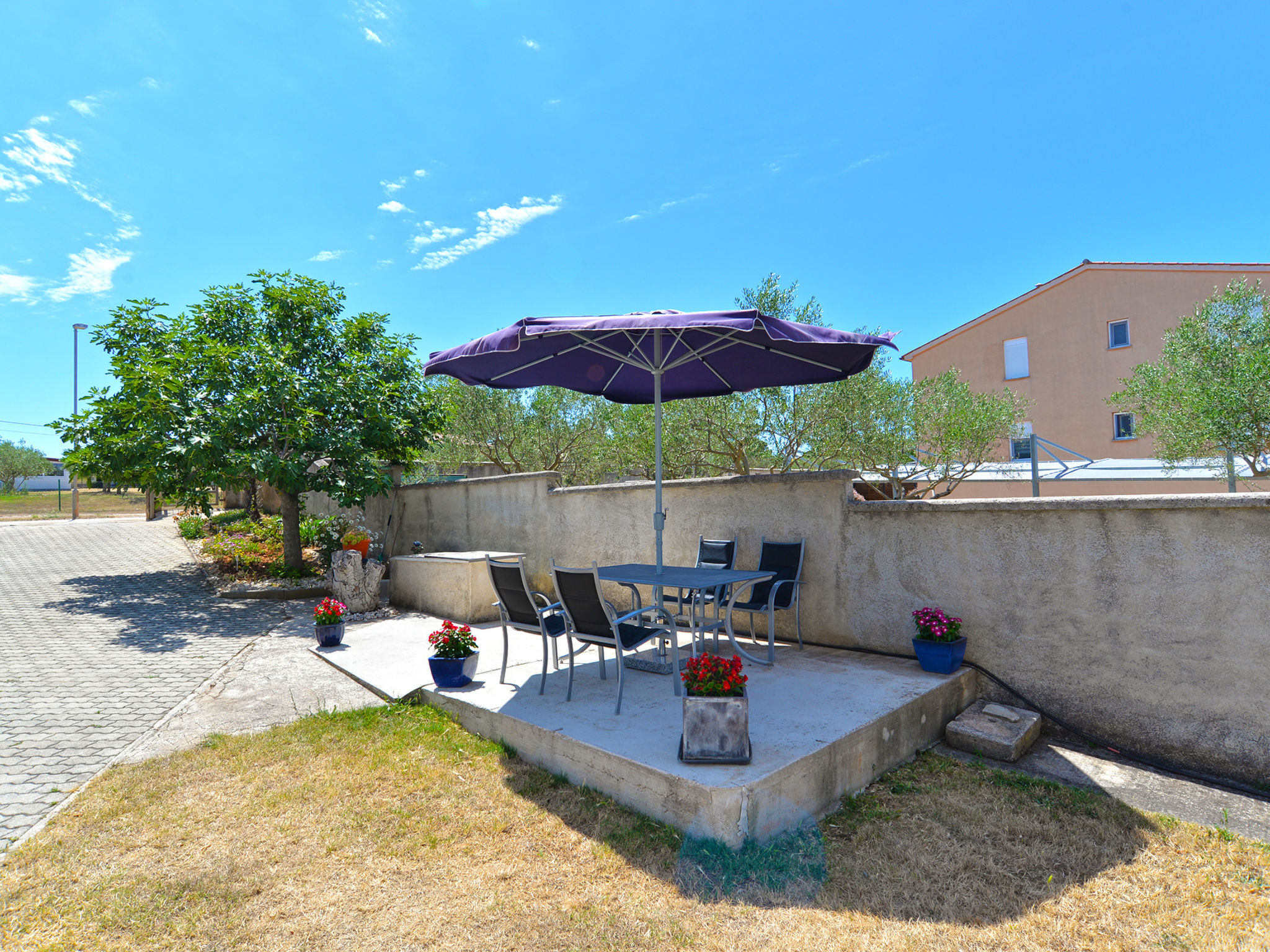 Apartment 2071 - Outside