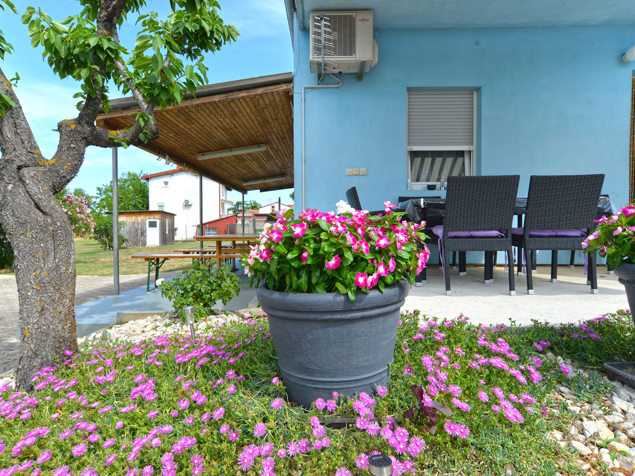 Apartment 2071 - Outside