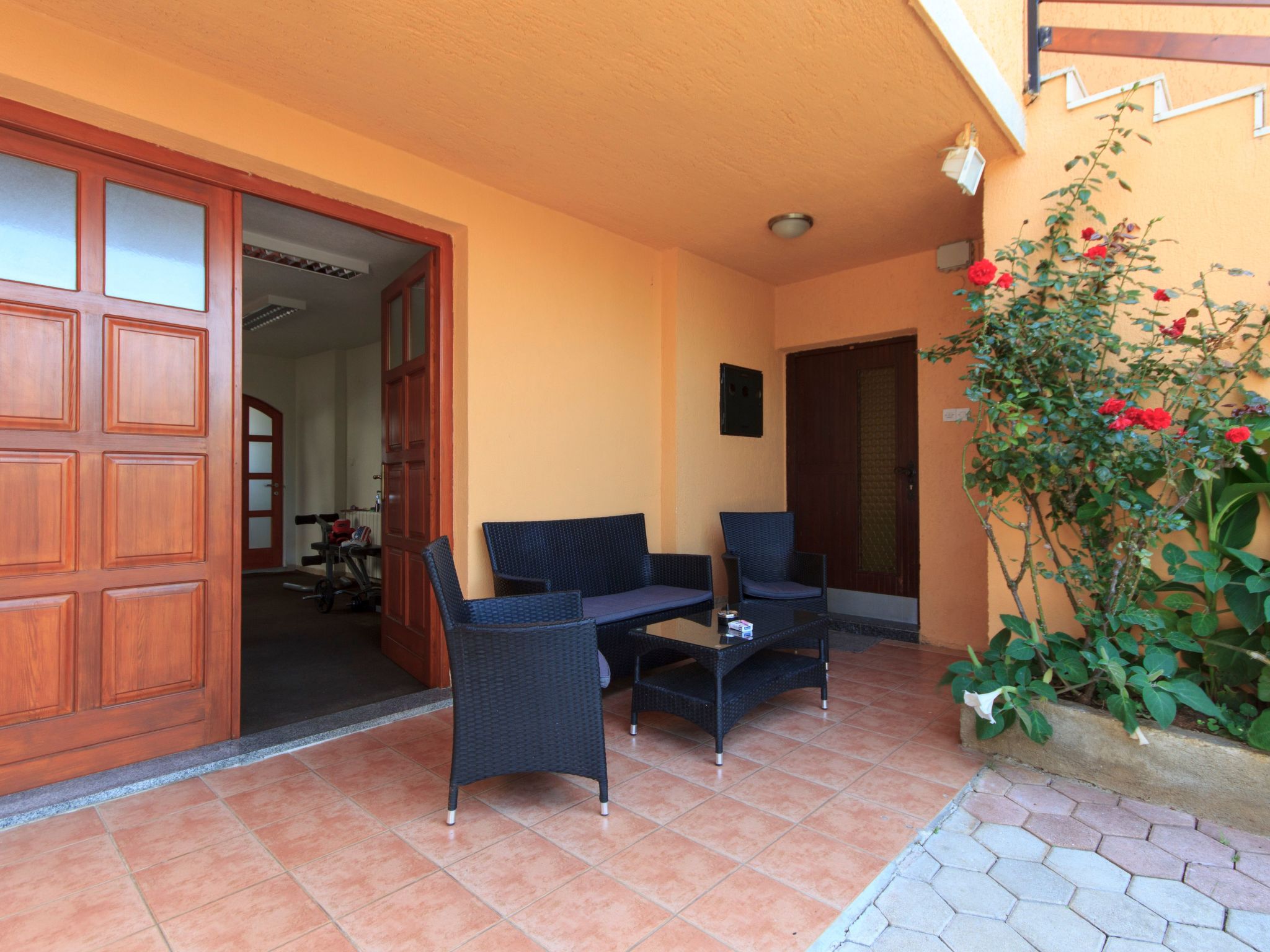 Haus in Vinkuran mit Pool und Bergblick-Binnen