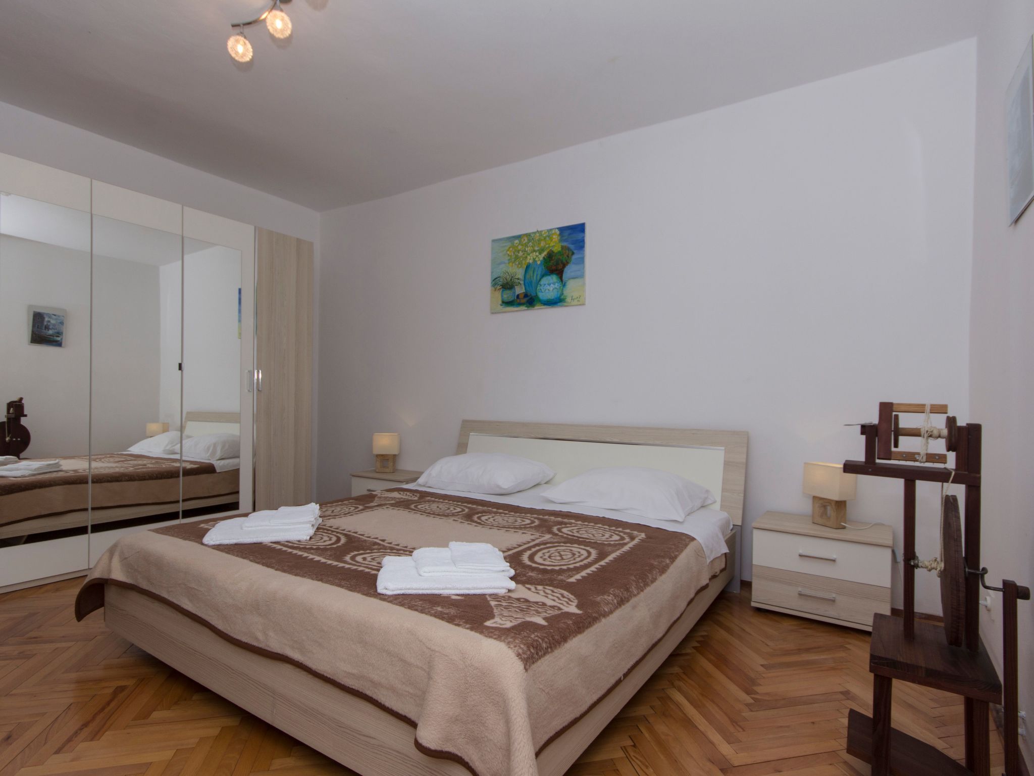 Haus in Vinkuran mit Pool und Bergblick-Binnen