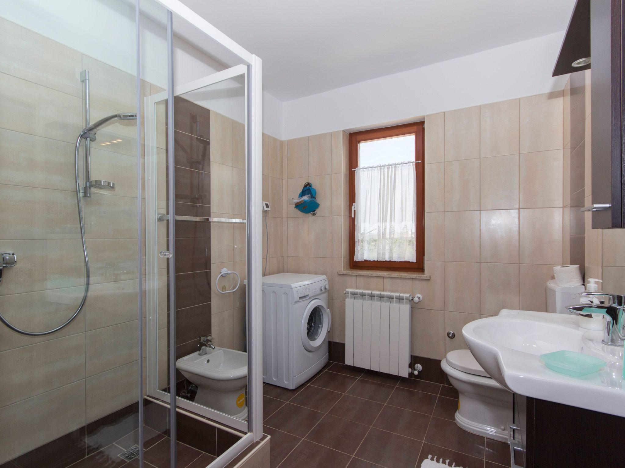 Haus in Vinkuran mit Pool und Bergblick-Binnen