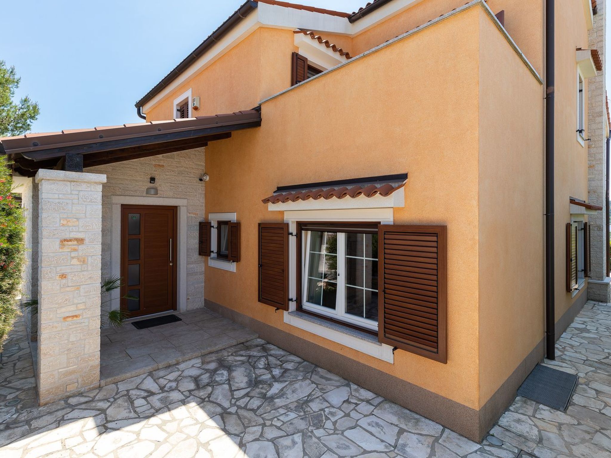 In Pomer mit privatem beheizten Pool und Meerblick-Image-tags.info