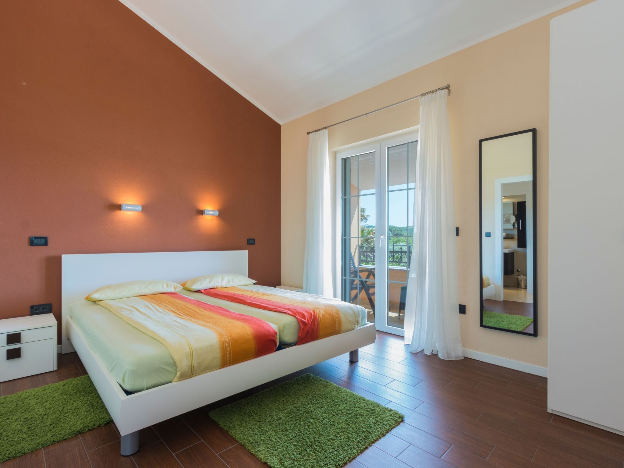 In Pomer mit privatem beheizten Pool und Meerblick-Image-tags.info