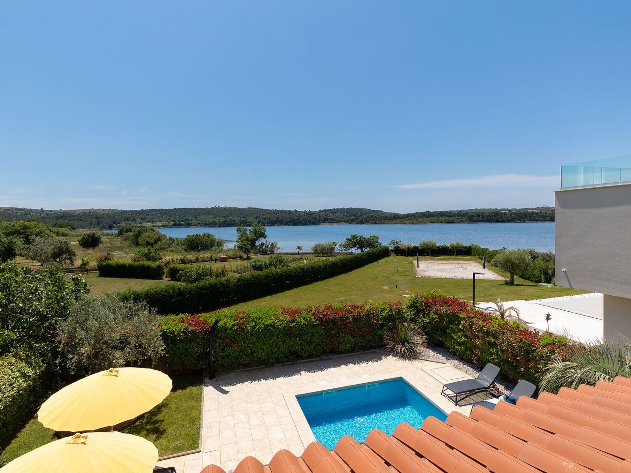 In Pomer mit privatem beheizten Pool und Meerblick-Image-tags.info