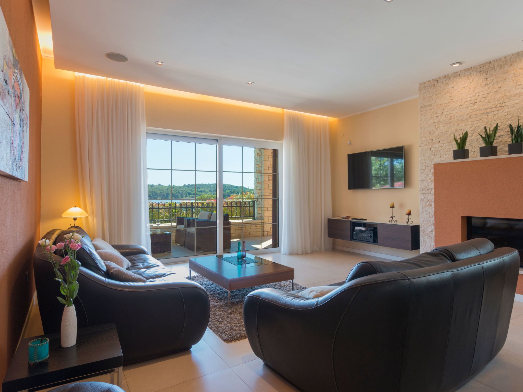 In Pomer mit privatem beheizten Pool und Meerblick-Image-tags.info