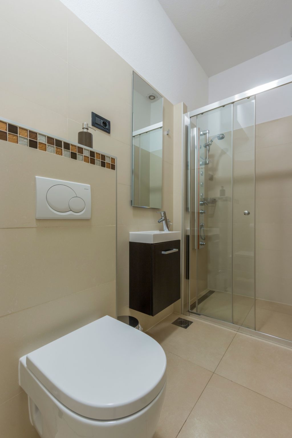 In Pomer mit privatem beheizten Pool und Meerblick-Image-tags.info