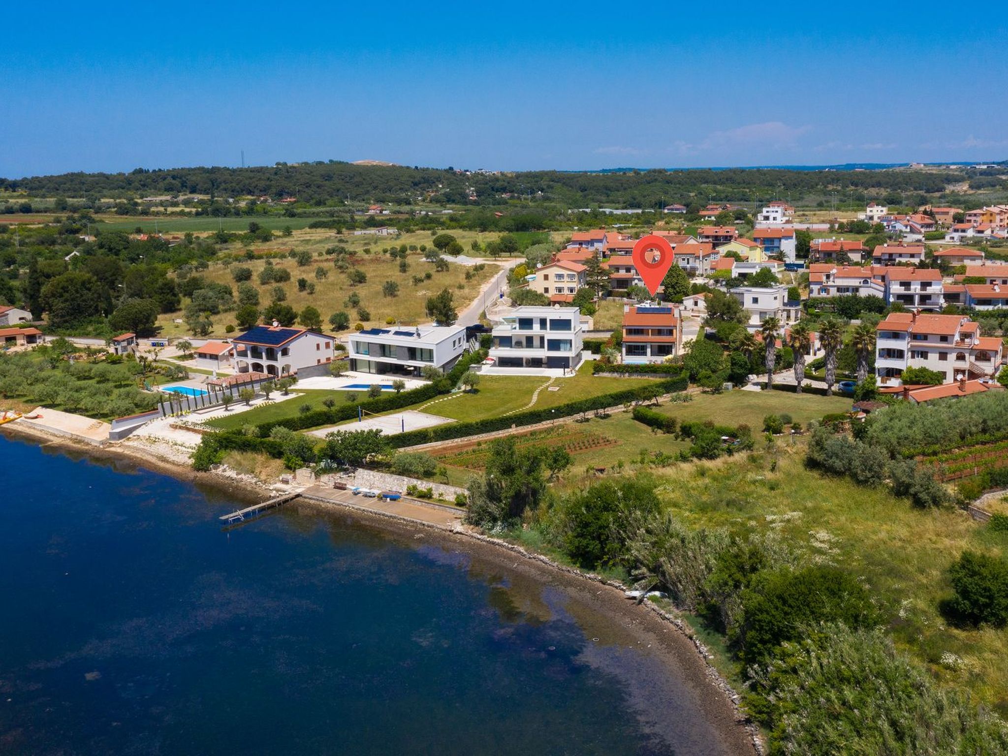 In Pomer mit privatem beheizten Pool und Meerblick-Image-tags.info