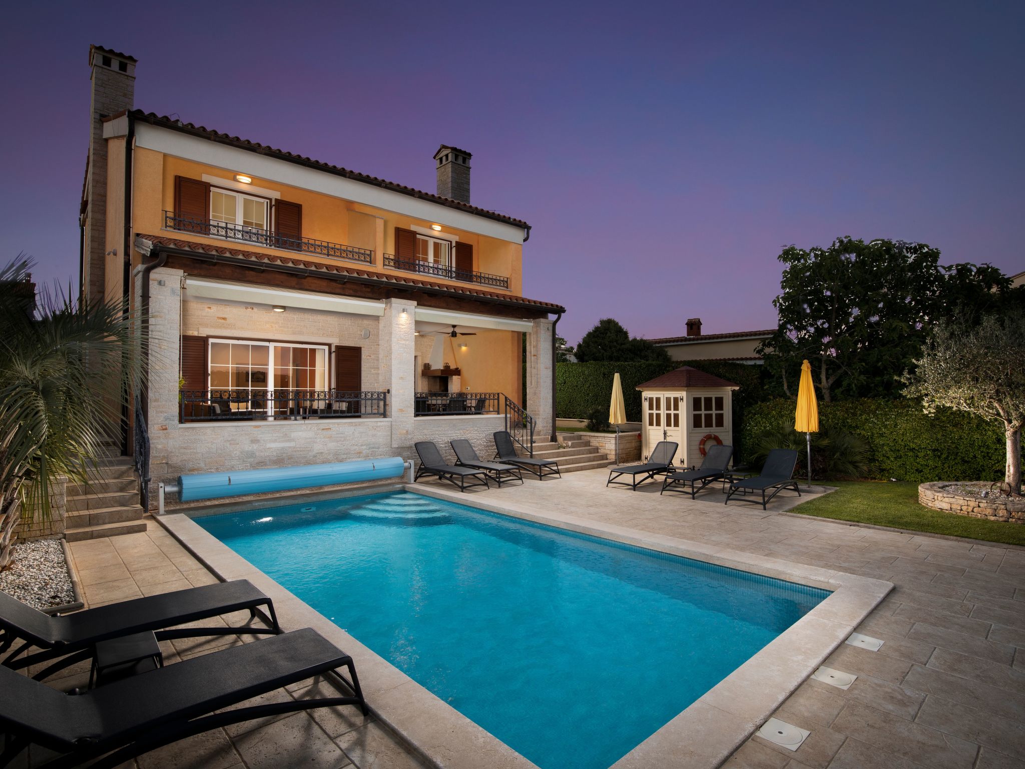 In Pomer mit privatem beheizten Pool und Meerblick-Image-tags.info