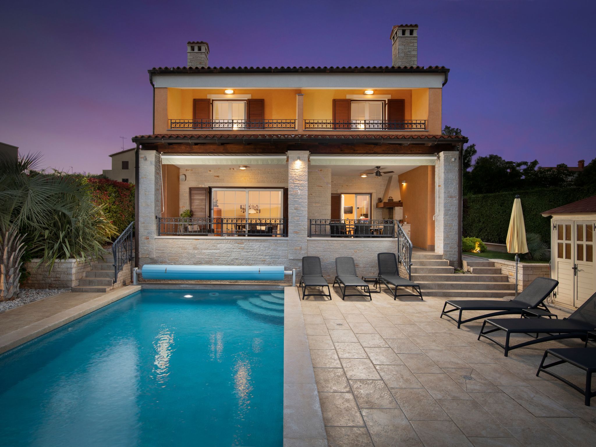 In Pomer mit privatem beheizten Pool und Meerblick-Image-tags.info