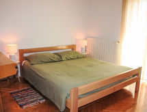 Vrijstaand vakantiehuis op 100m van zee in Pješčana Uvala met grote tuin - thumbnail 4