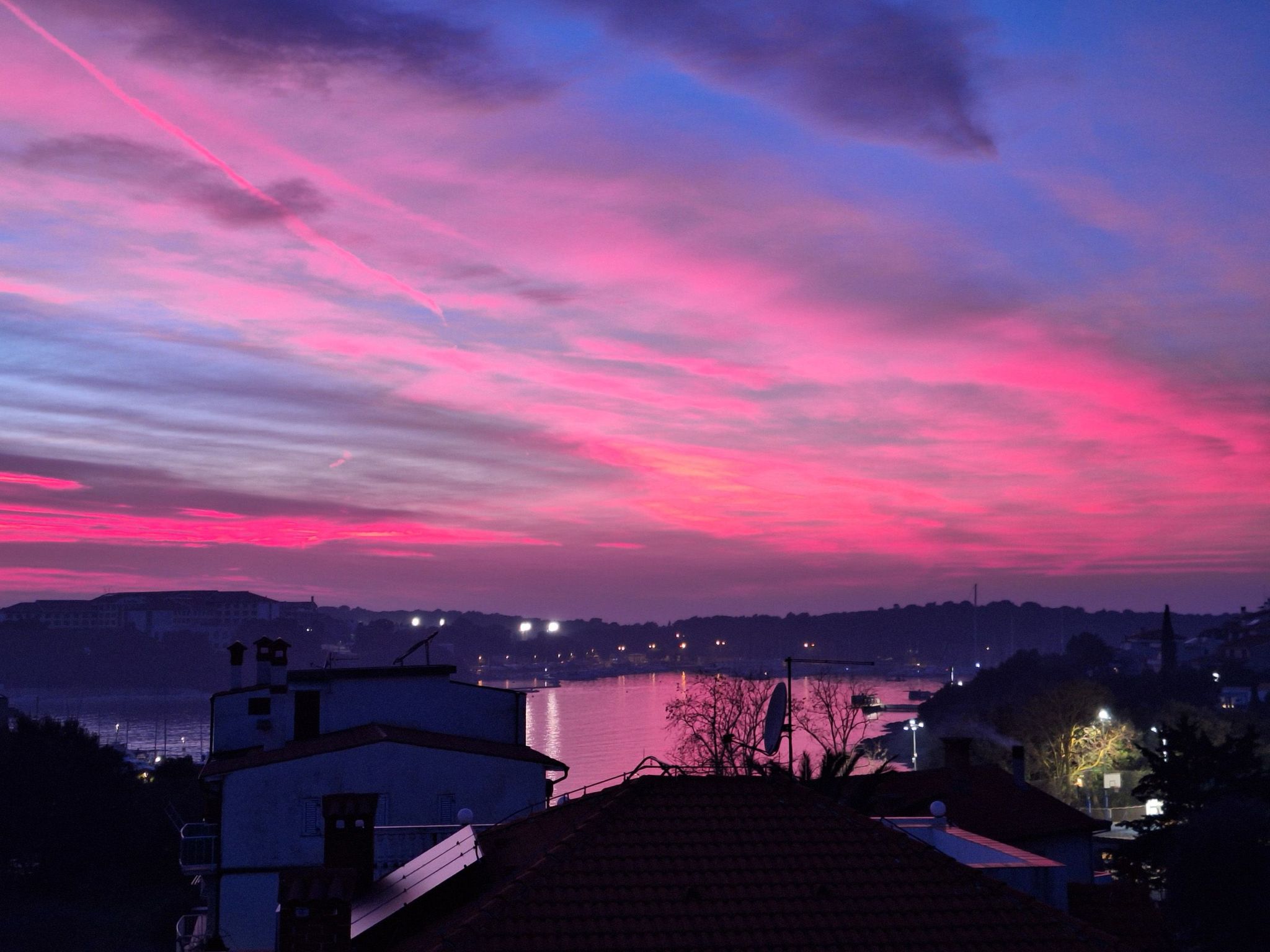 Photo of Große Wohnung in Pješčana Uvala mit Eigenem Balk