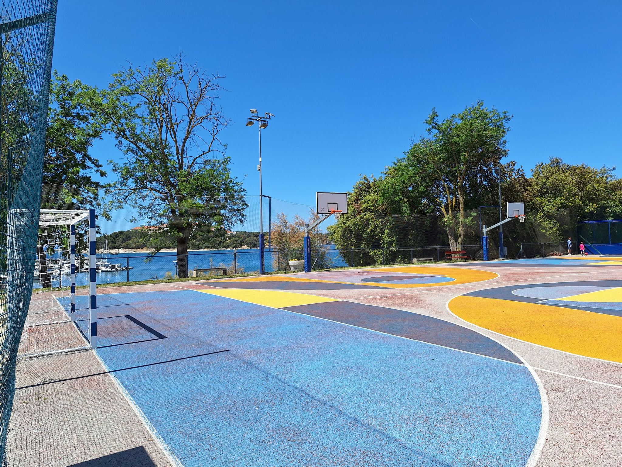 Photo of Große Wohnung in Pješčana Uvala mit Eigenem Balk