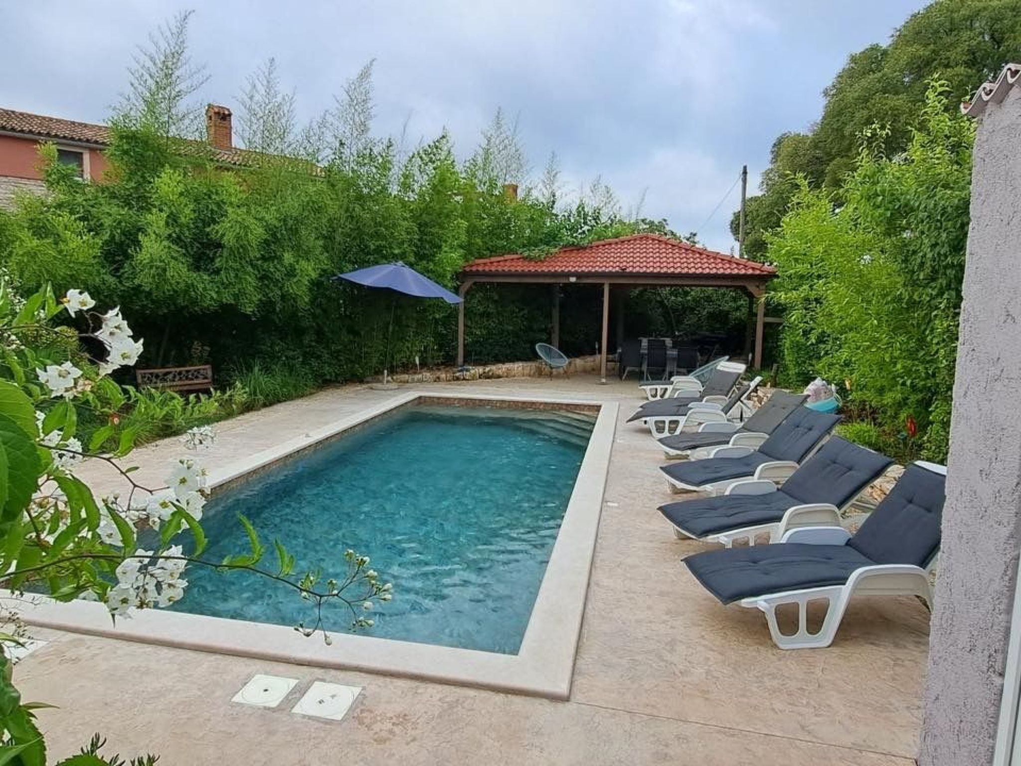 Wohnung "Eti and Mia 3" mit Pool-Image-tags.info