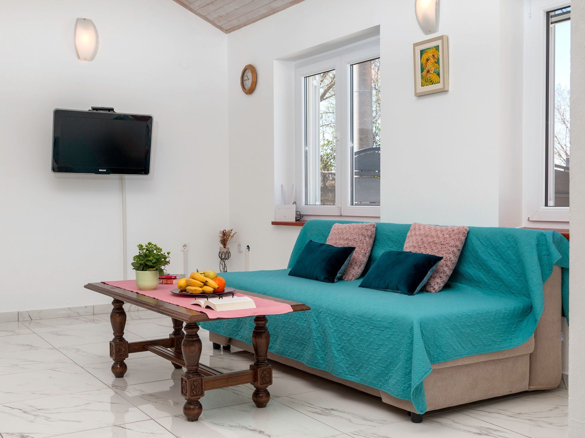 AQUA mit Pool-Dedans