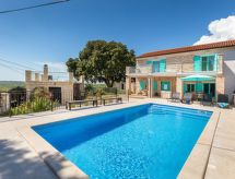Villa Kristina: Luxe 5-persoons villa met privézwembad vlakbij de zee in Banjole - thumbnail 1