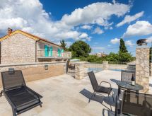 Villa Kristina: Luxe 5-persoons villa met privézwembad vlakbij de zee in Banjole - thumbnail 5