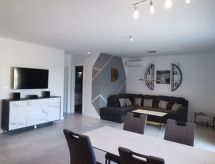 Ruim appartement met privézwembad op 600m van zee in Banjole - thumbnail 2