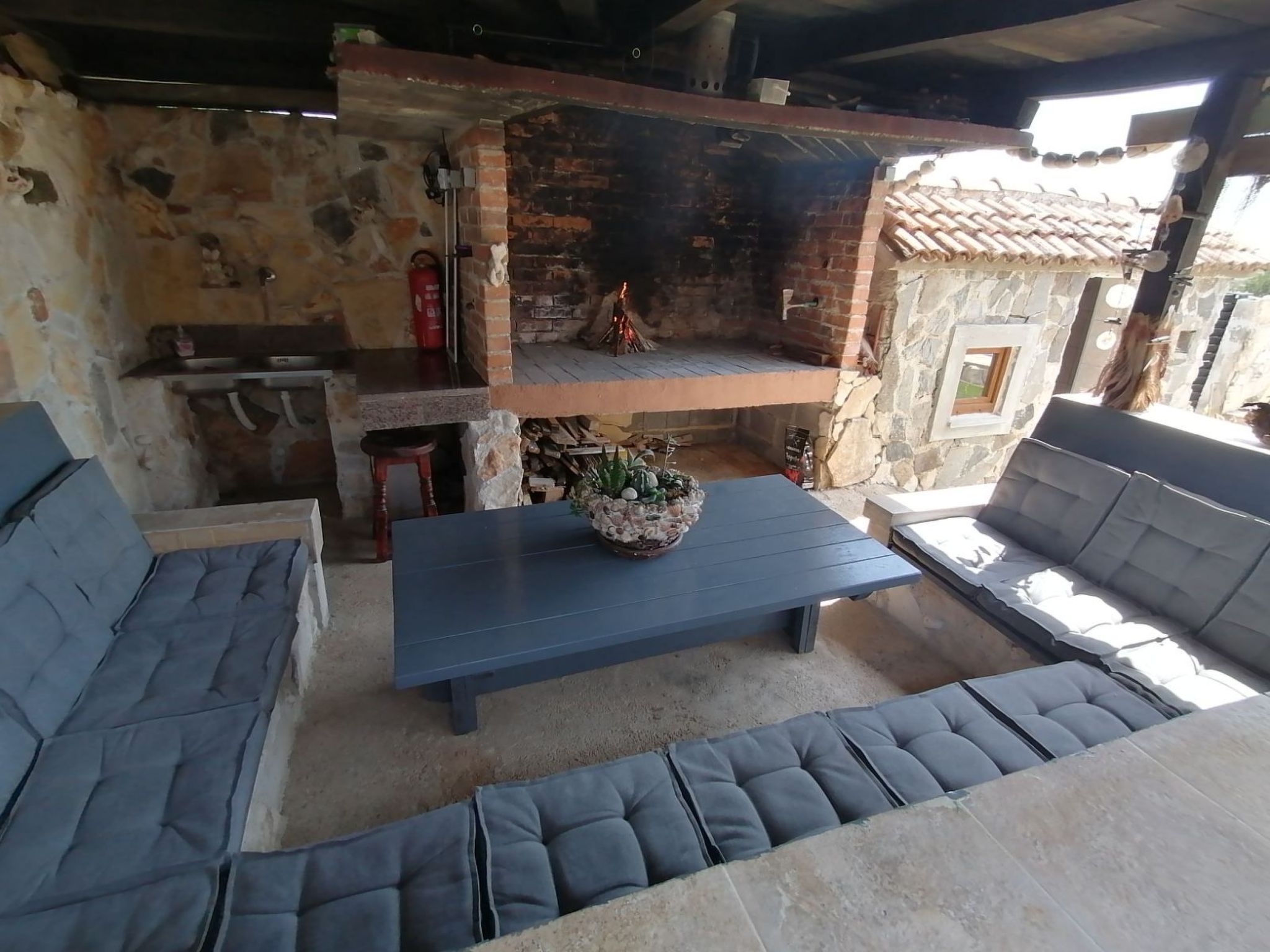 Schönes Haus in Pomer mit privatem Parkplatz-Drinnen