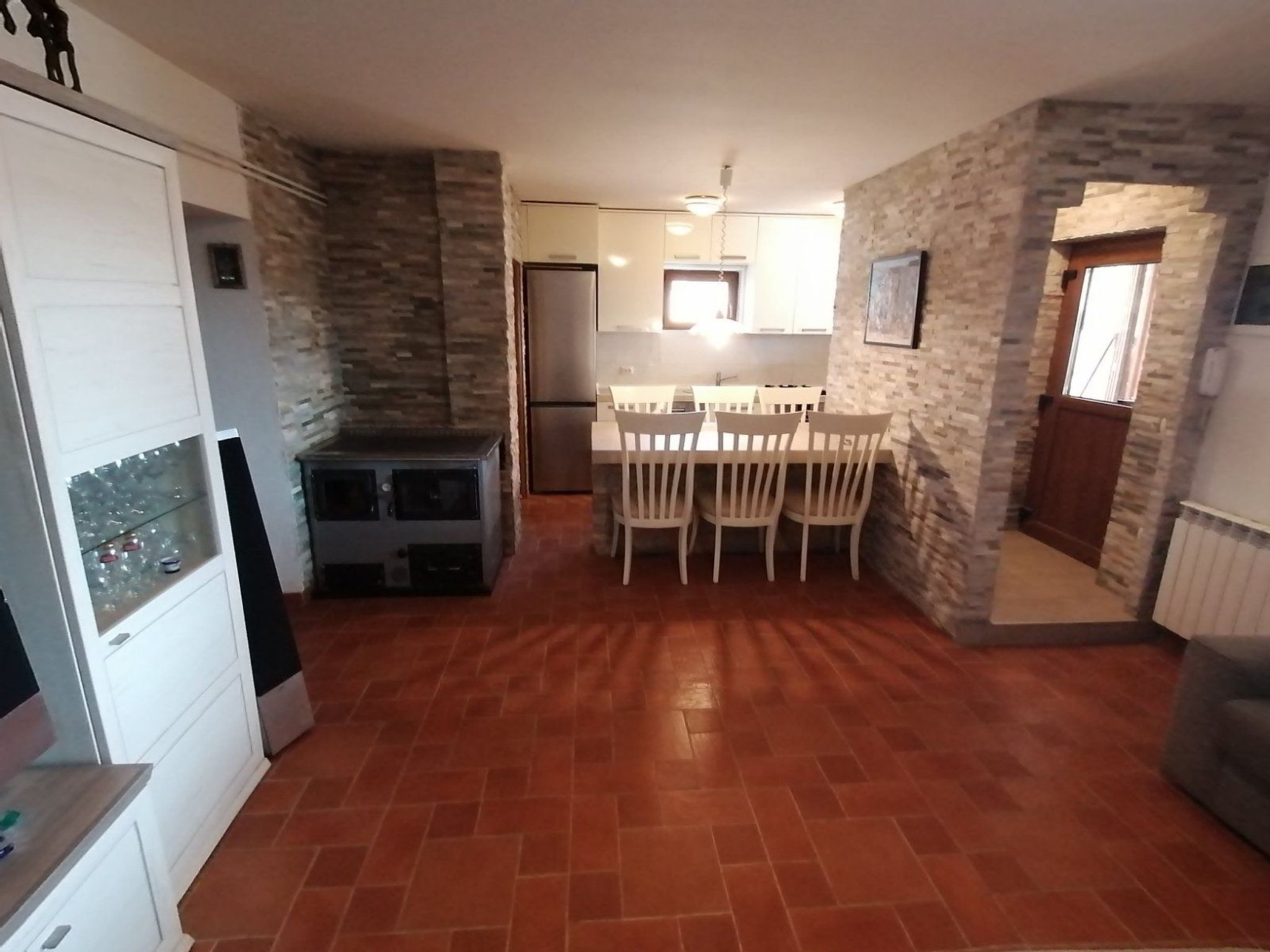 Schönes Haus in Pomer mit privatem Parkplatz-Drinnen