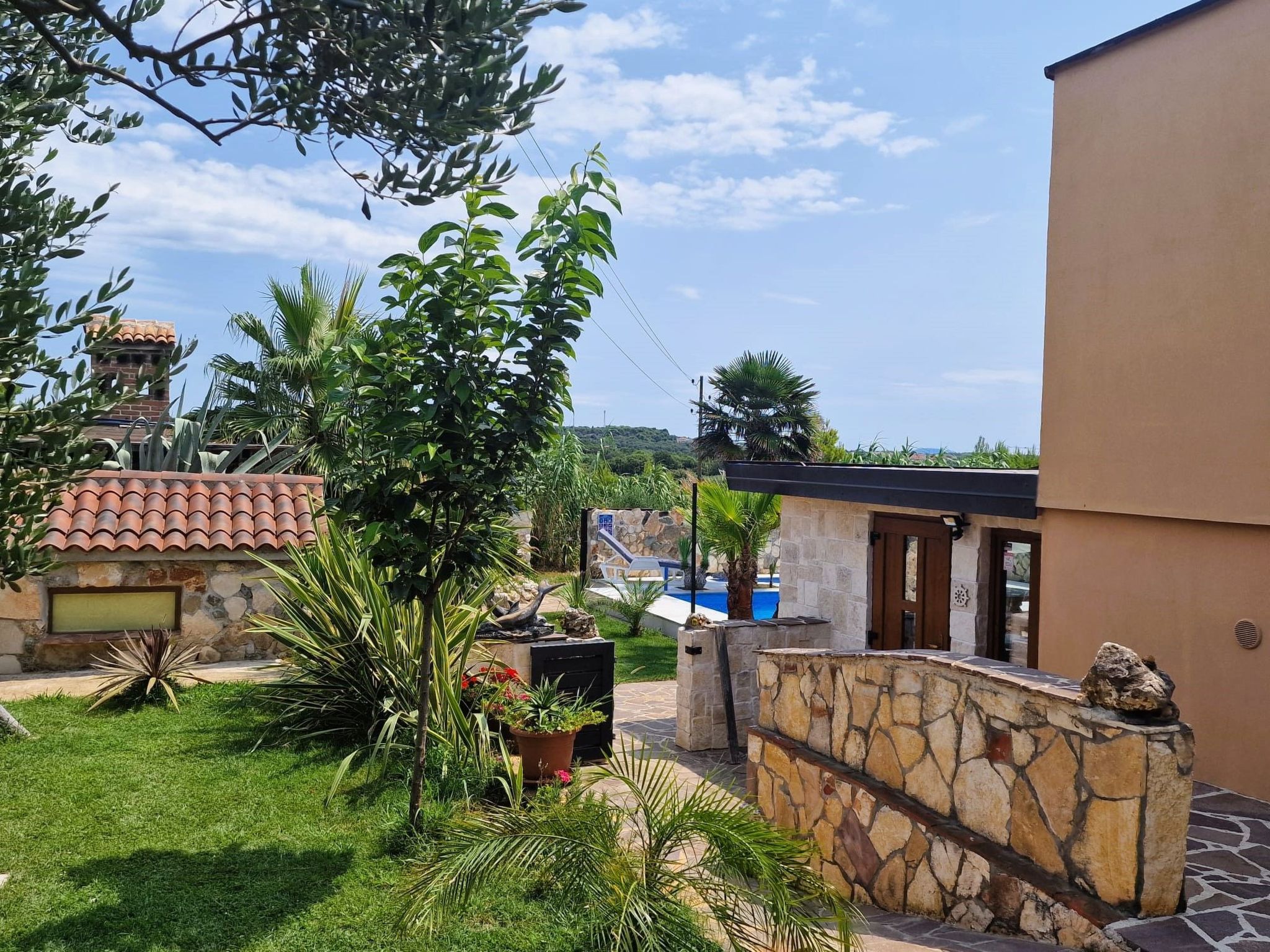 Schönes Haus in Pomer mit privatem Parkplatz-Drinnen