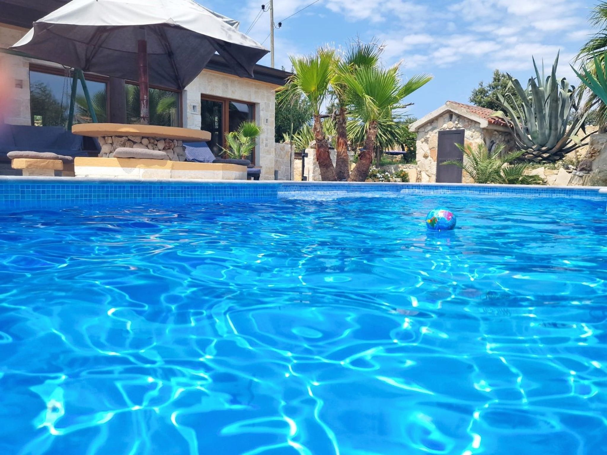 Schönes Haus in Pomer mit privatem Parkplatz-Drinnen