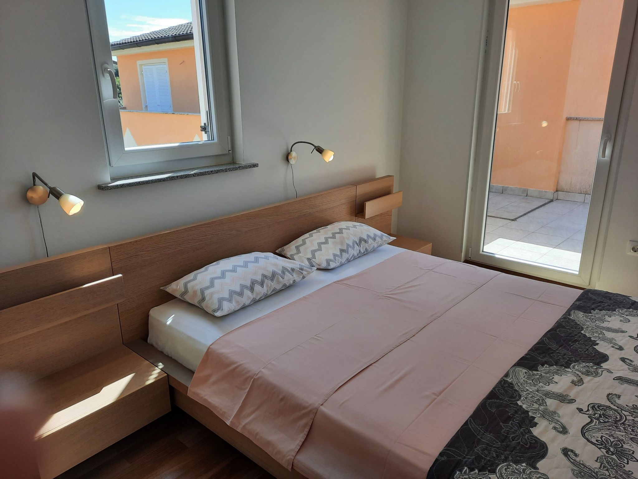 Apartment mit Balkon für zwei bis vier Personen-Drinnen