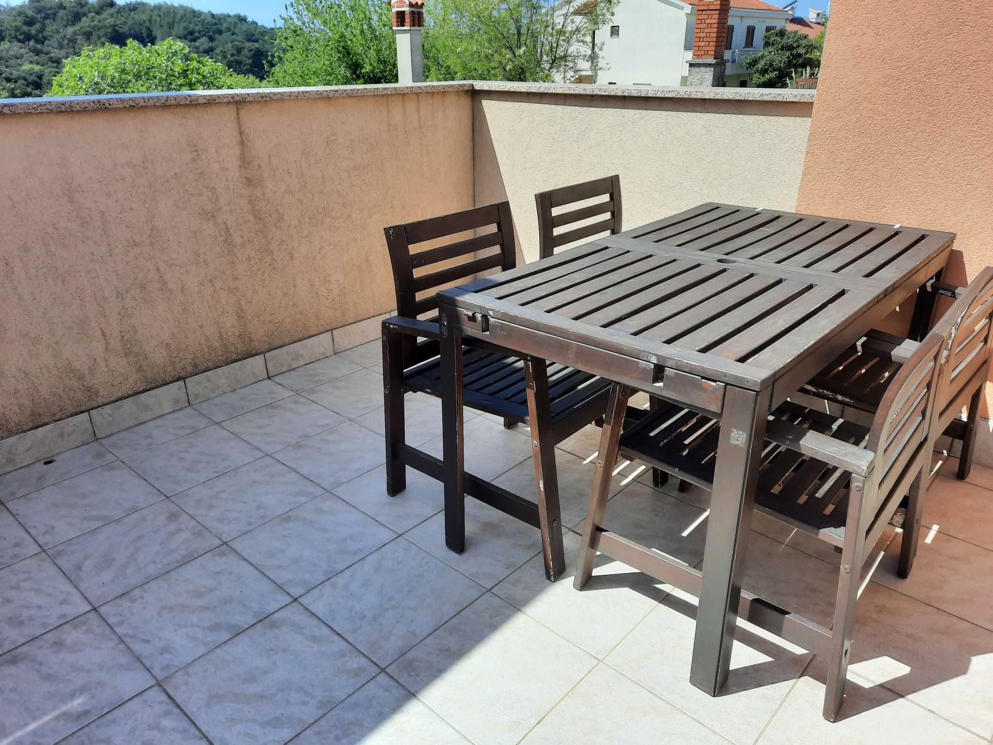 Apartment mit Balkon für zwei bis vier Personen-Drinnen