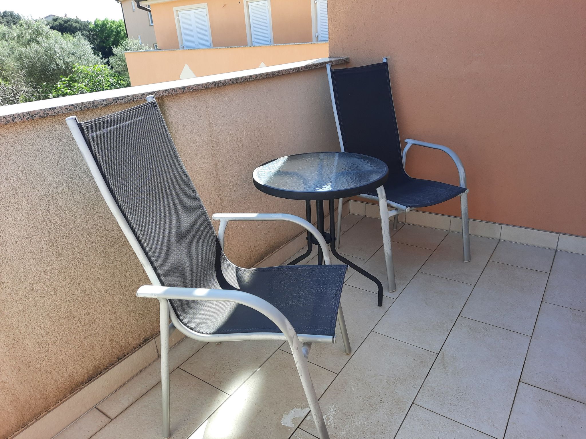 Apartment mit Balkon für zwei bis vier Personen-Drinnen