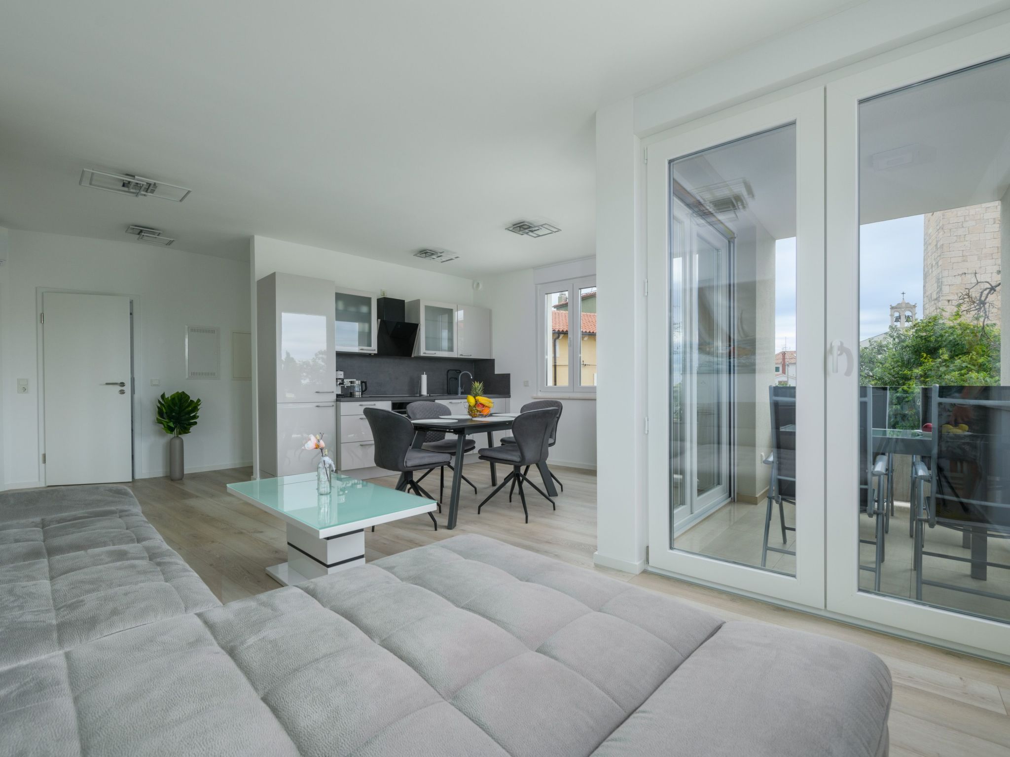 MA Premantura Luxus Apartment Nr. 2 mit Meerblick und Parkplatz für 2+2 Persone-Drinnen