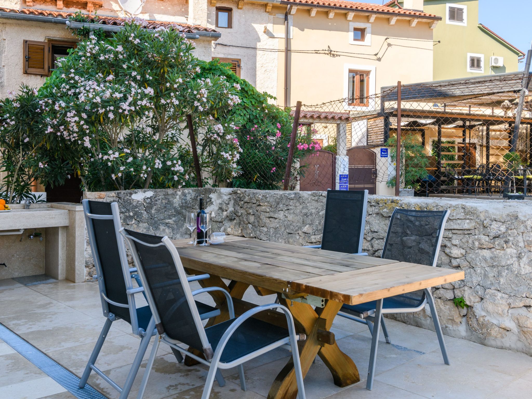 MA Premantura Luxusappartement Nr. 1 mit Terrasse und Parkplatz für 2+2 Persone-Drinnen