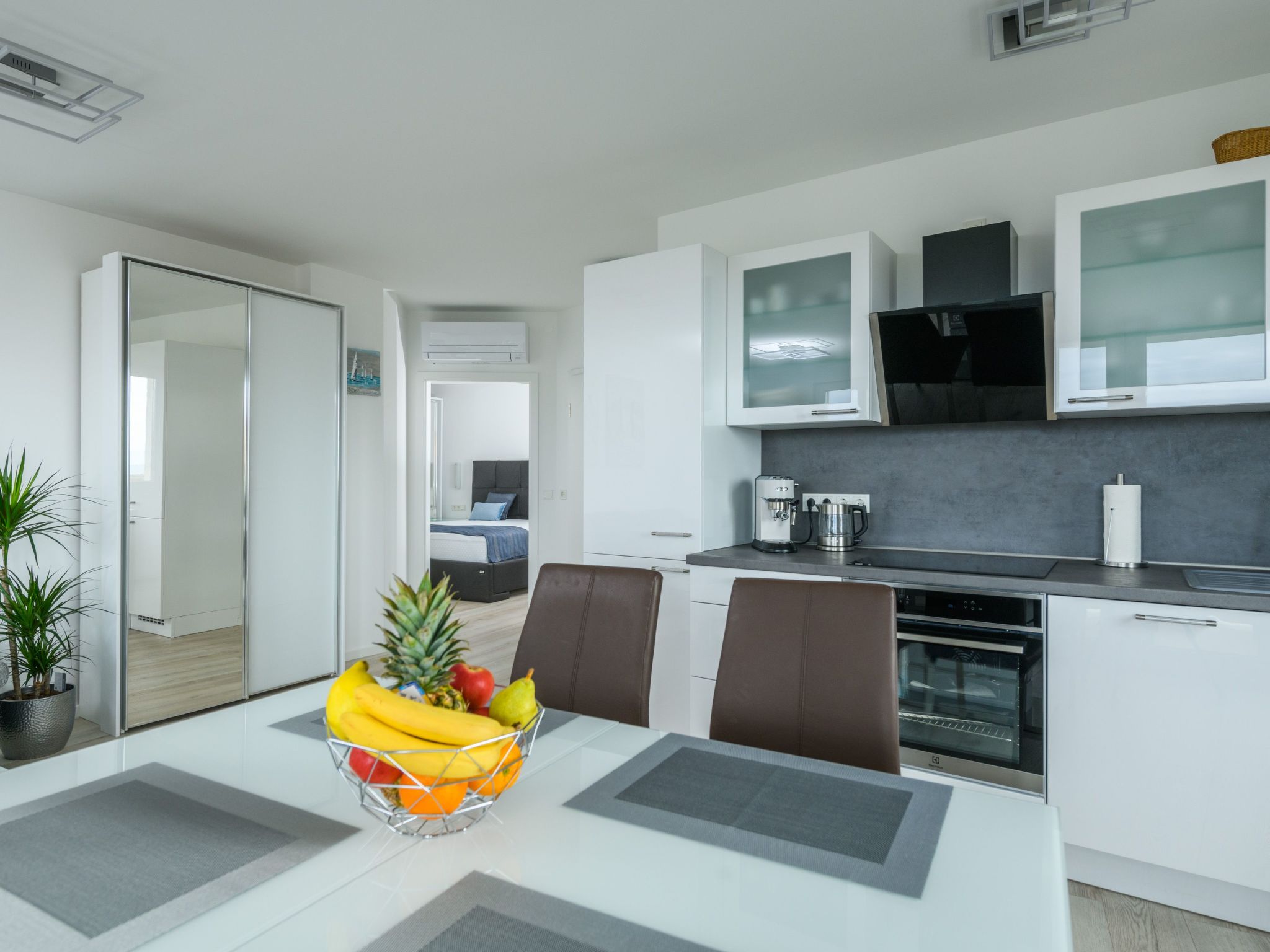 MA Premantura Luxus Apartment Nr. 3 mit Meerblick und Parkplatz für 2+2 Persone-Drinnen