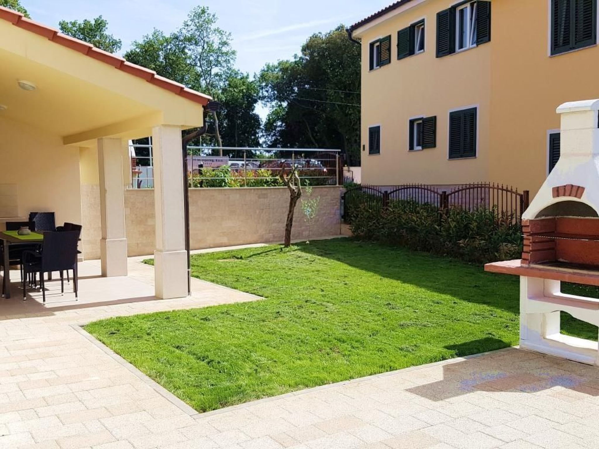 In Banjole mit Privatem Pool-Inside