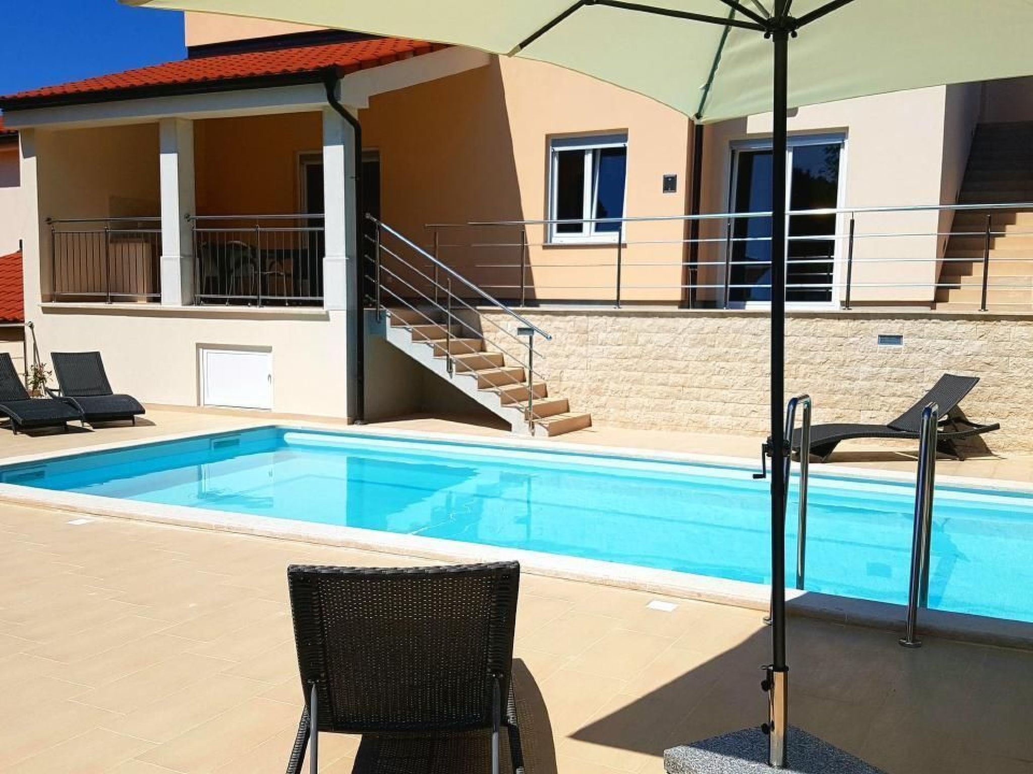 Villa "Marisol" mit Garten, Grill und Terrasse-Binnen