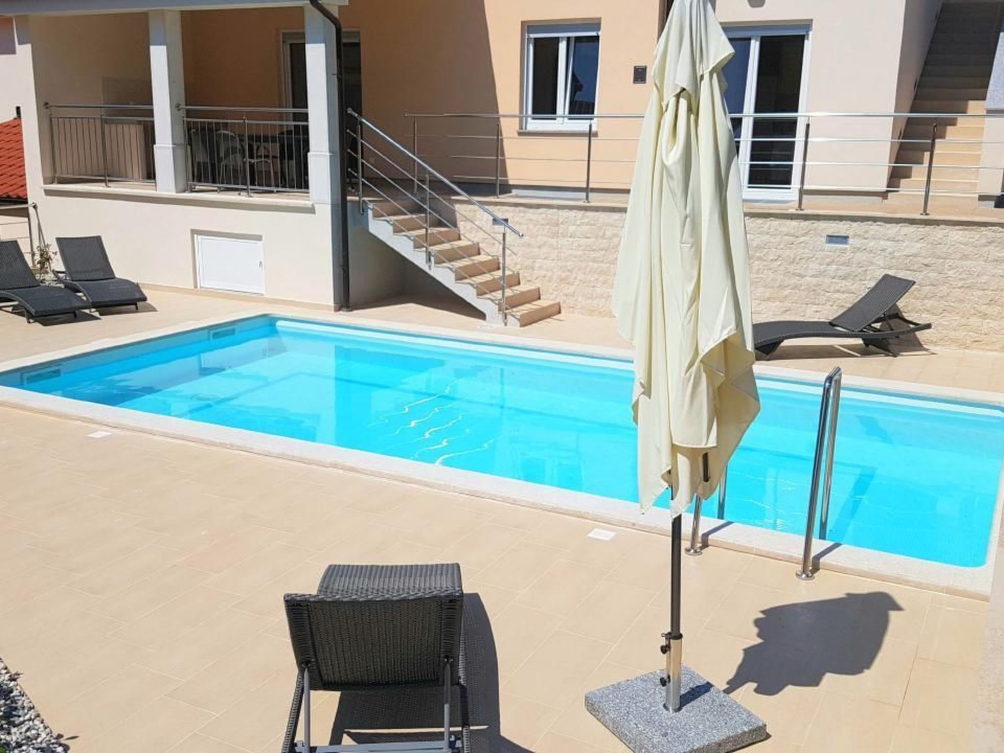 Villa "Marisol" mit Garten, Grill und Terrasse-Binnen