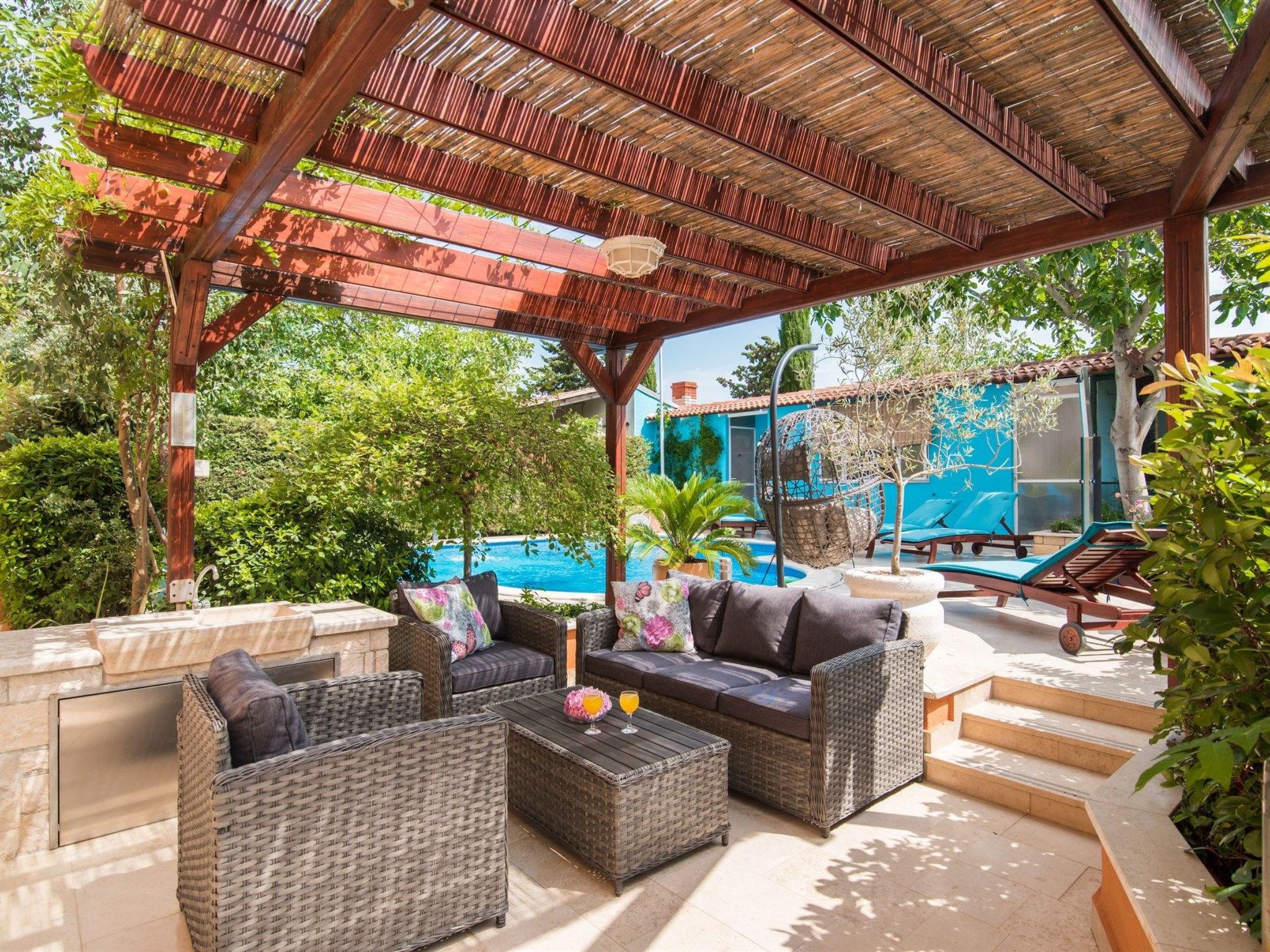 Photo of Elegantes Familienappartement mit privatem Pool