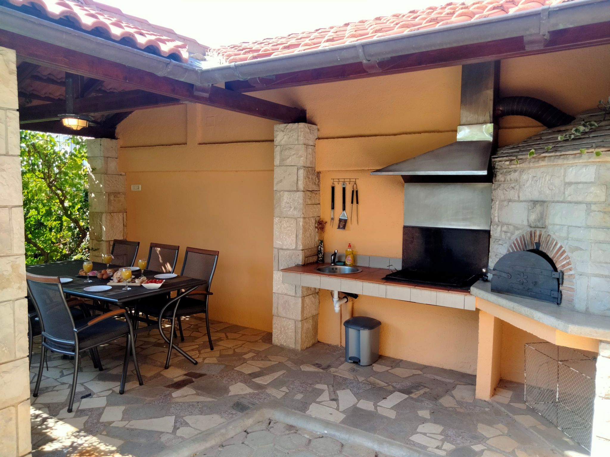 Photo of Elegantes Familienappartement mit privatem Pool