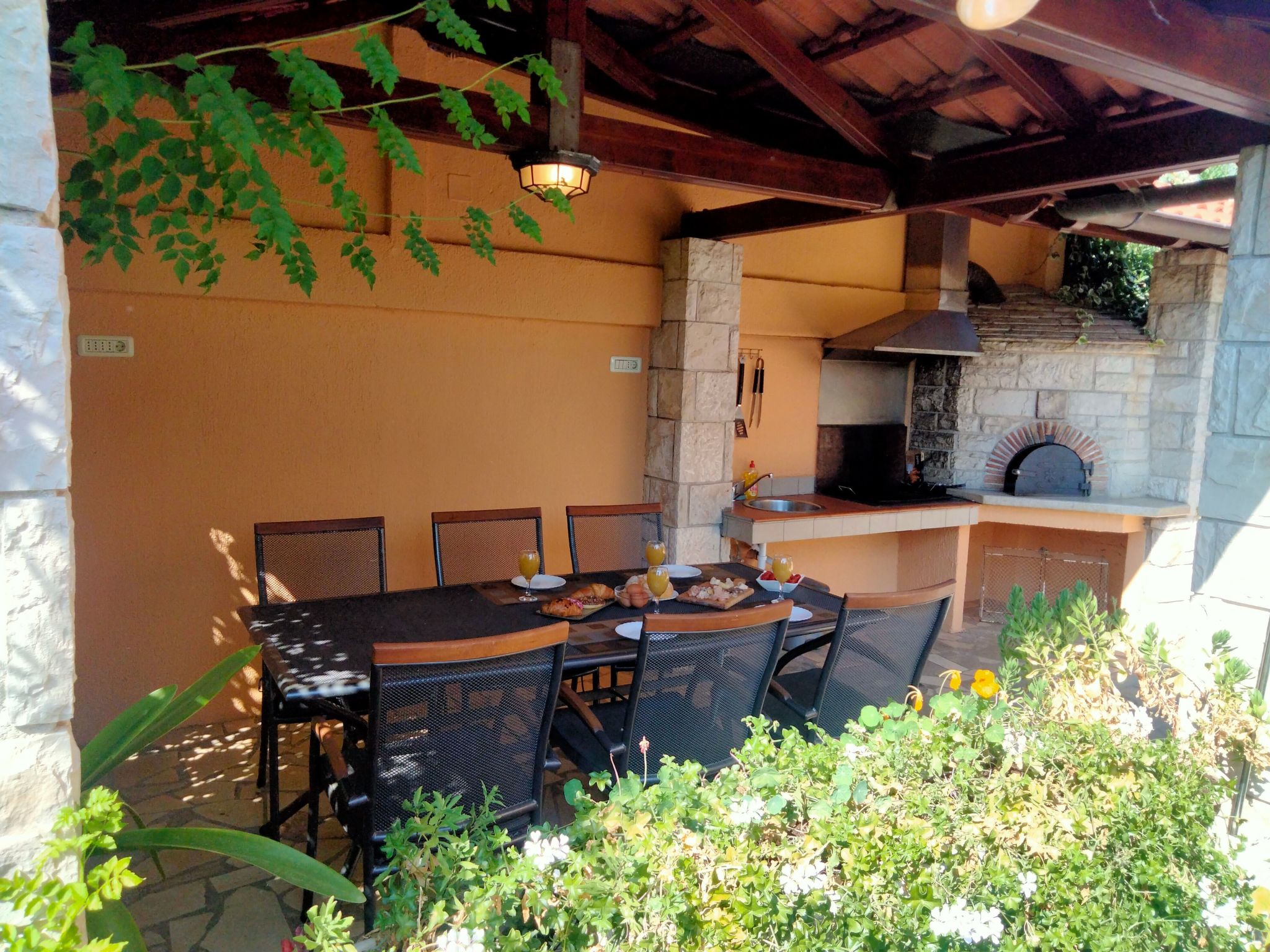 Photo of Elegantes Familienappartement mit privatem Pool